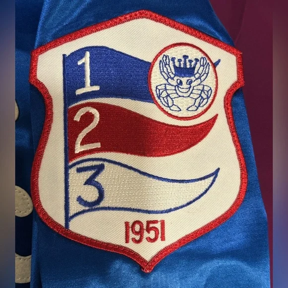 1951 Authentic Satin Jacket by Ebbets Field Flannels - Santurce Cangrejeros PR - Picture 4 of 5